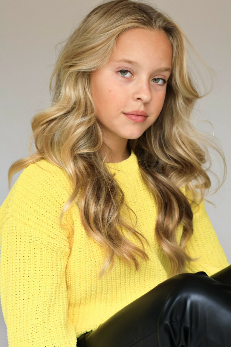 ZAZA Casting model ID: 7452