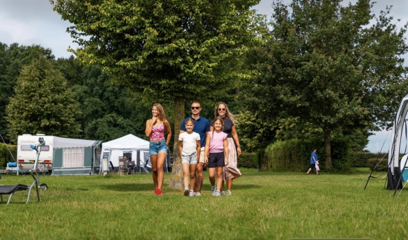 ZAZA Casting familie ID: 256