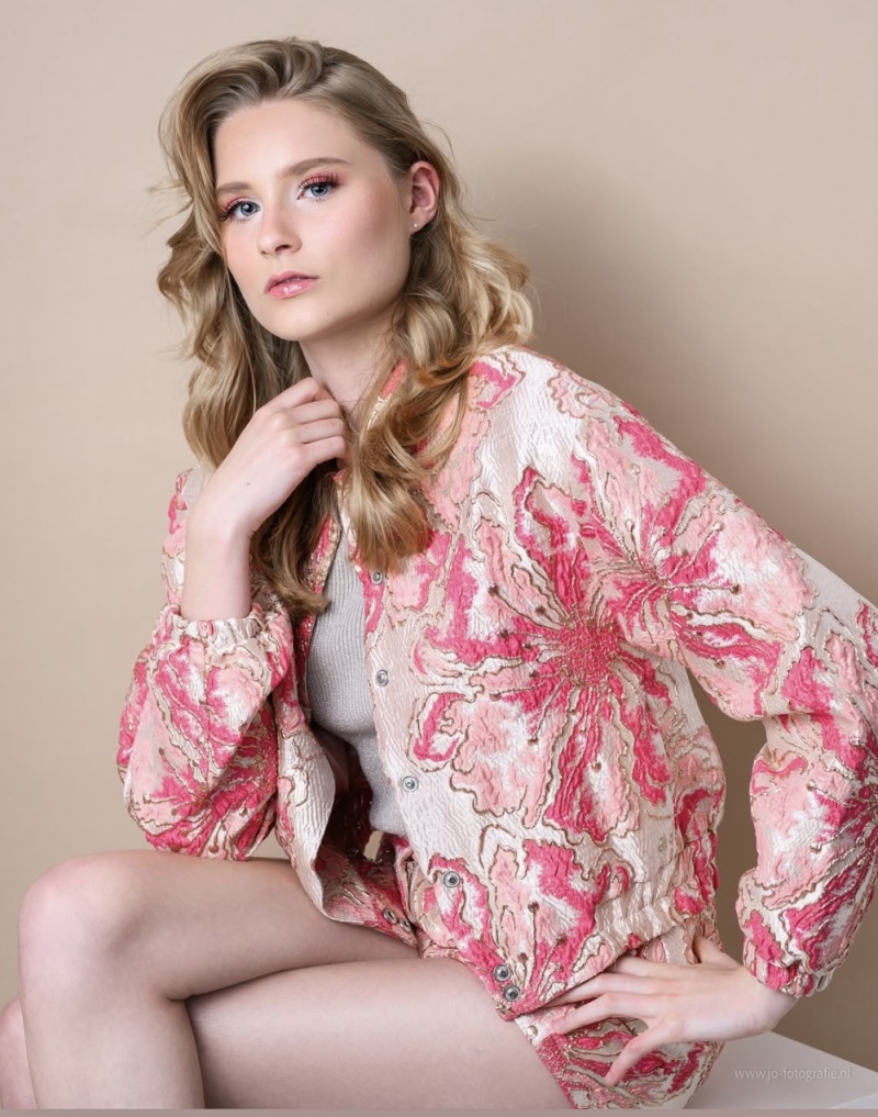 ZAZA Casting model ID: 17402