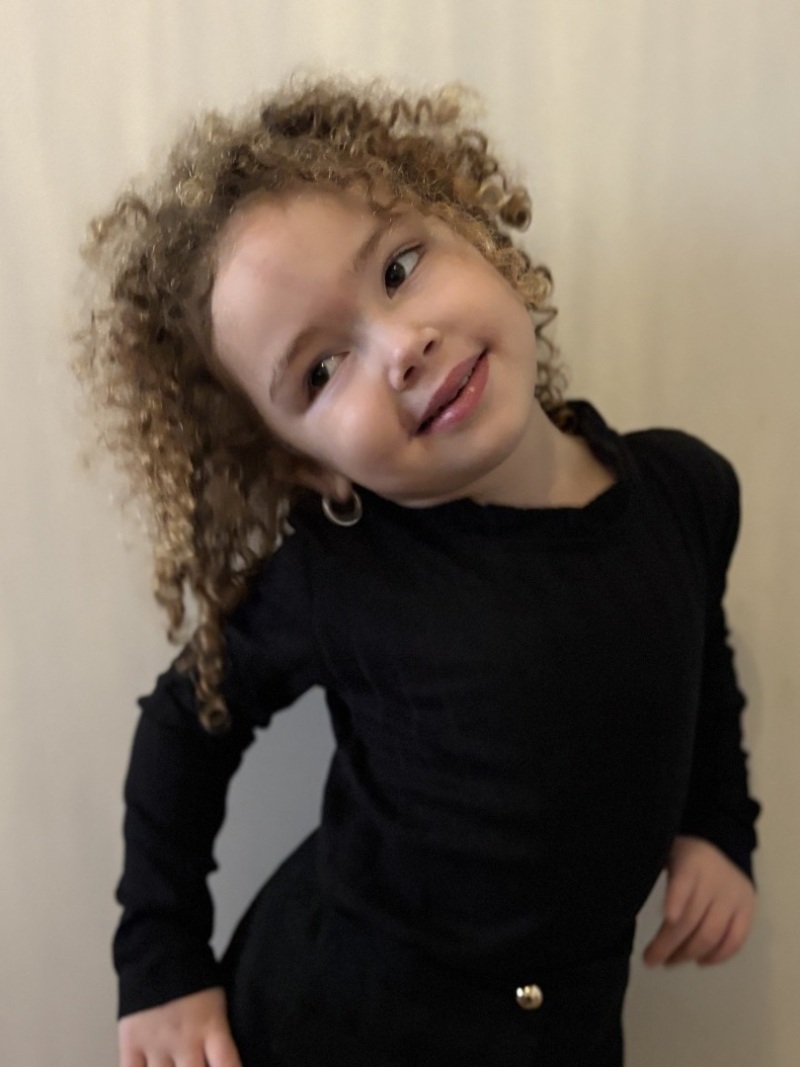 ZAZA Casting model ID: 25080