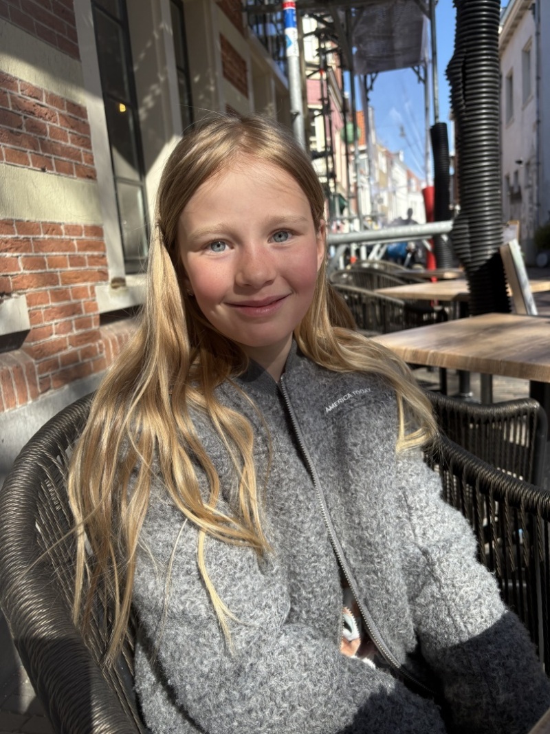 ZAZA Casting model ID: 27357