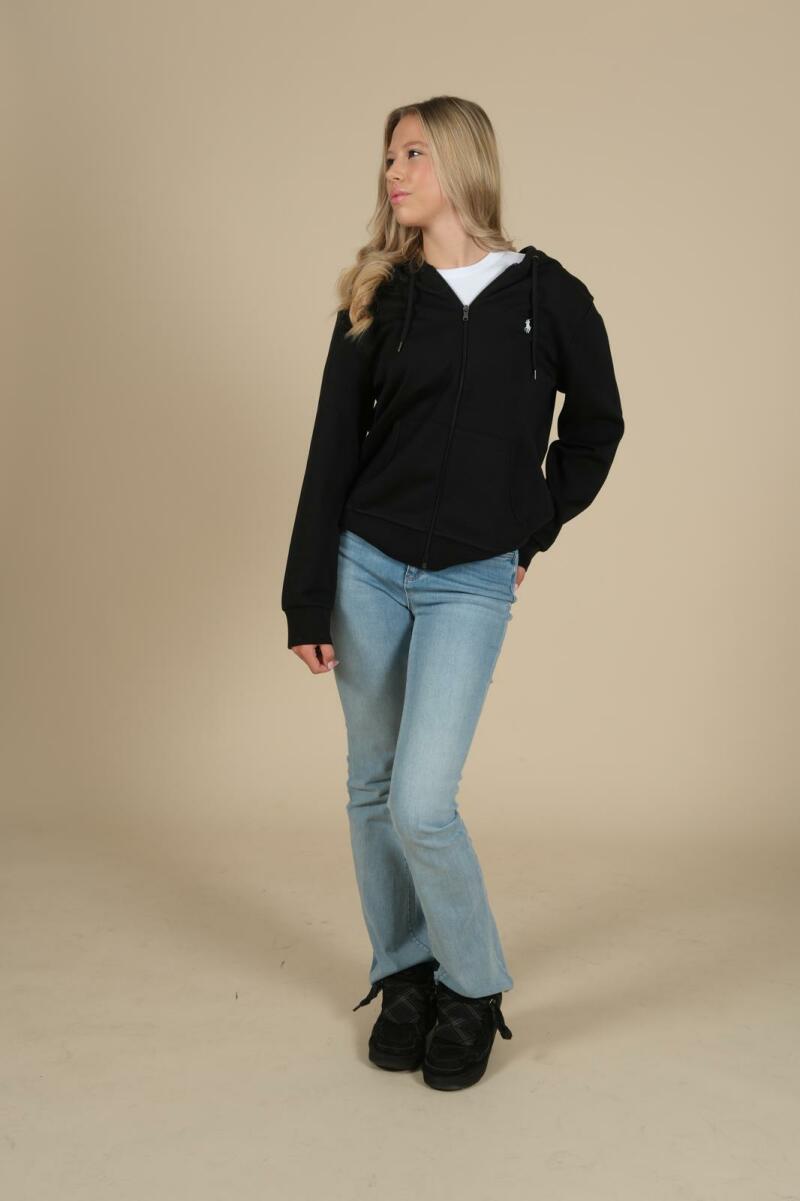 ZAZA Casting model ID: 23688