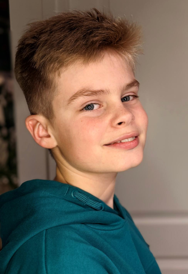 ZAZA Casting model ID: 25827