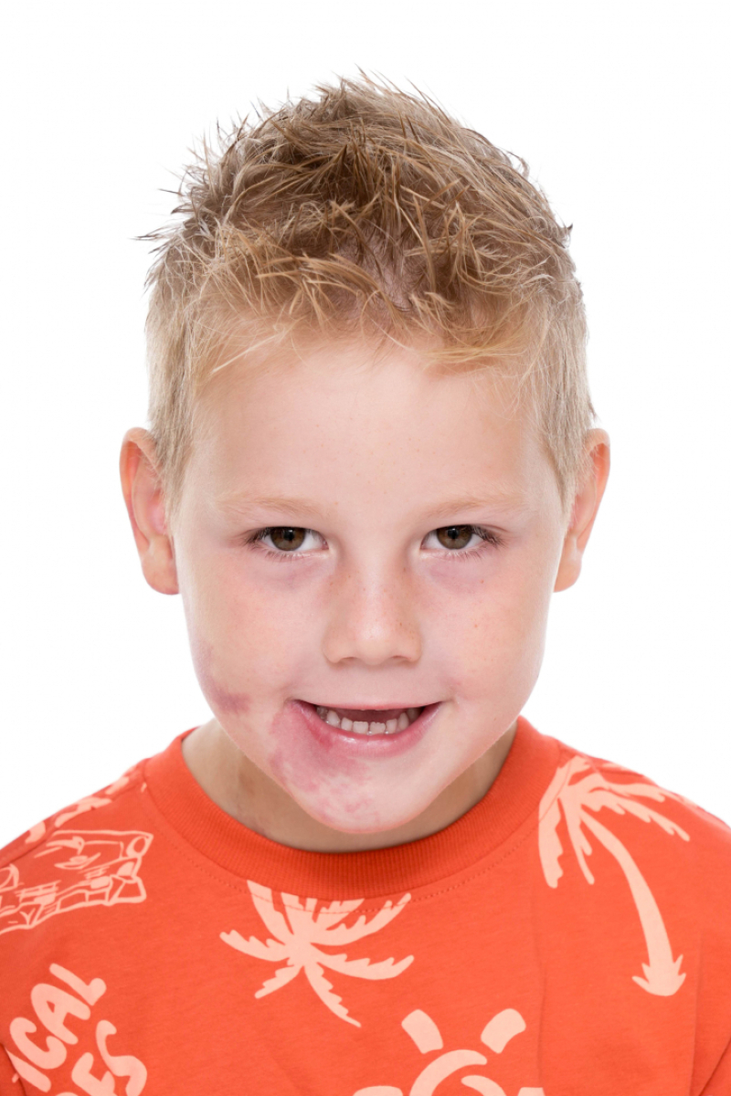 ZAZA Casting model ID: 27479