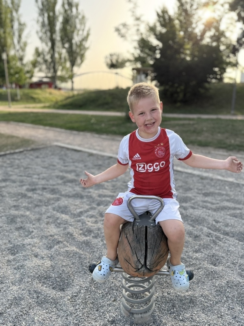 ZAZA Casting model ID: 27479