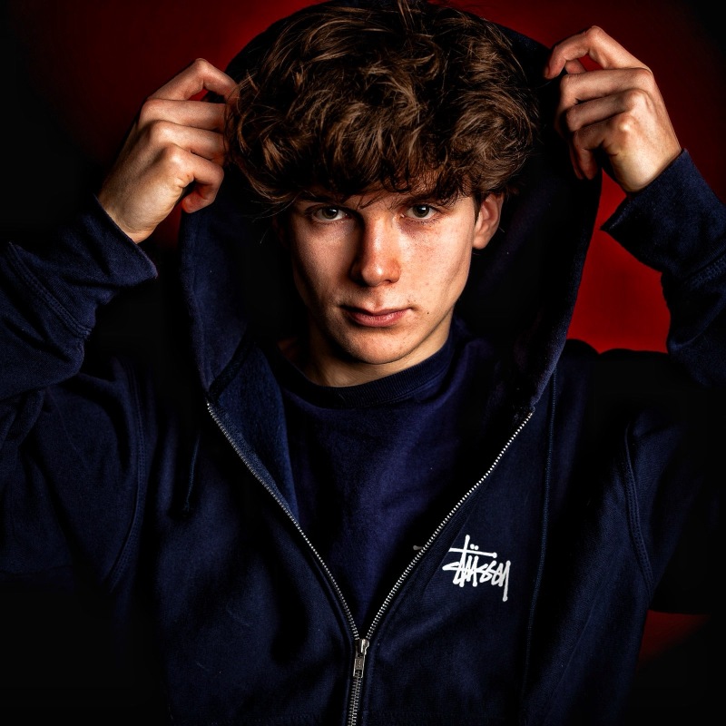 ZAZA Casting model ID: 27687