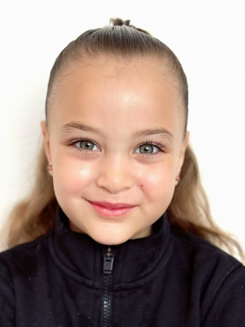 ZAZA Casting model ID: 18485