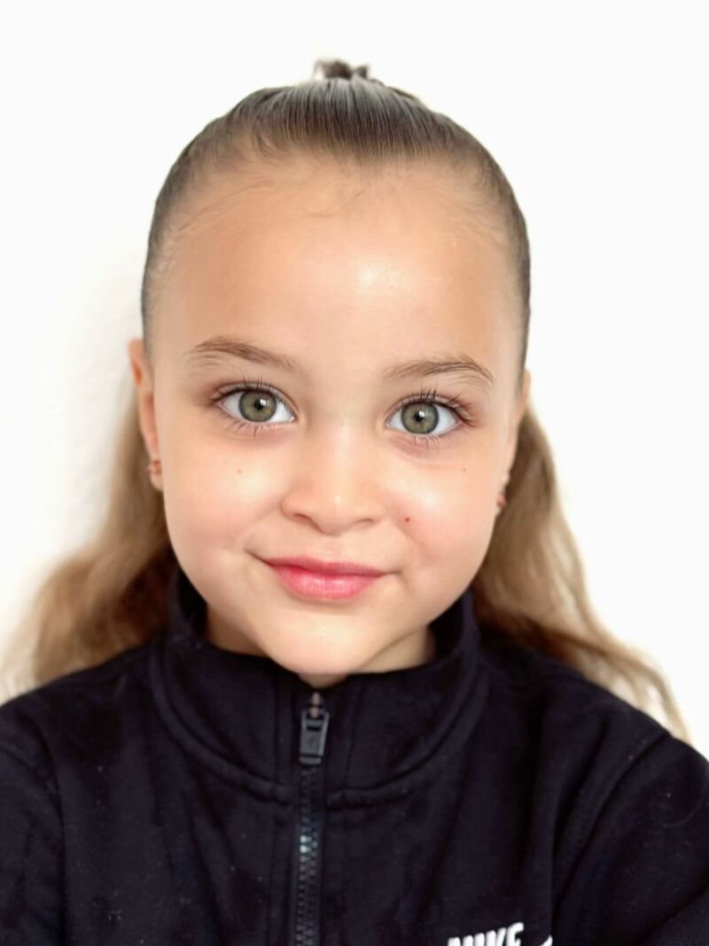 ZAZA Casting model ID: 18485