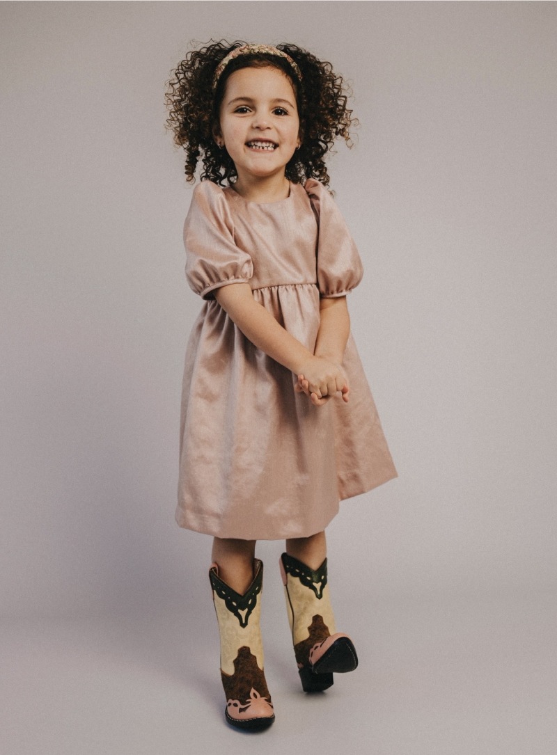 ZAZA Casting model ID: 27692