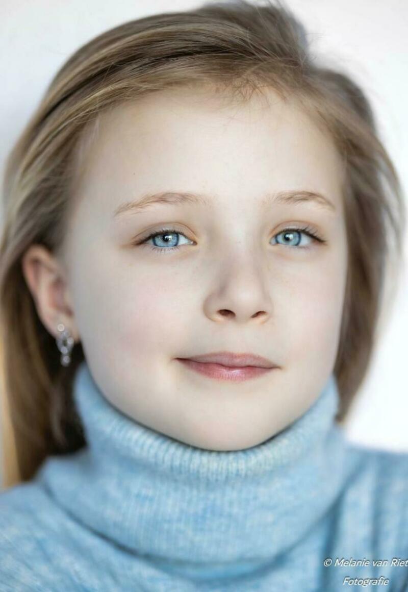 ZAZA Casting model ID: 27853