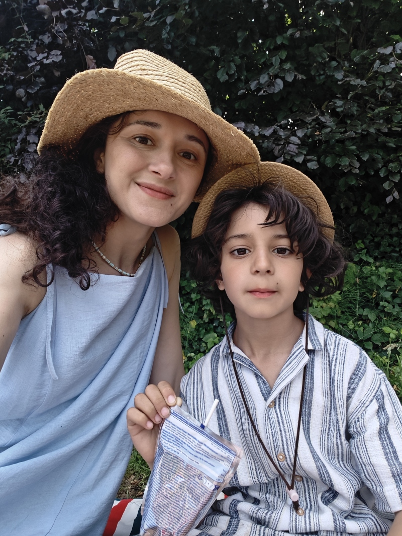 ZAZA Casting familie ID: 1712