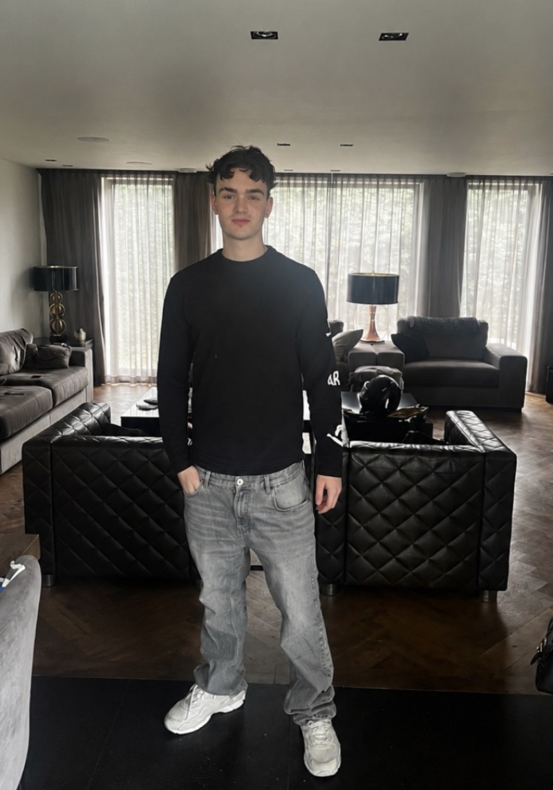 ZAZA Casting model ID: 20497