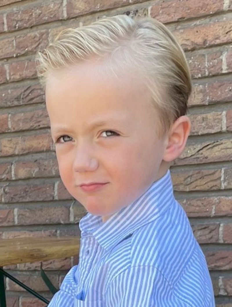 ZAZA Casting model ID: 27866