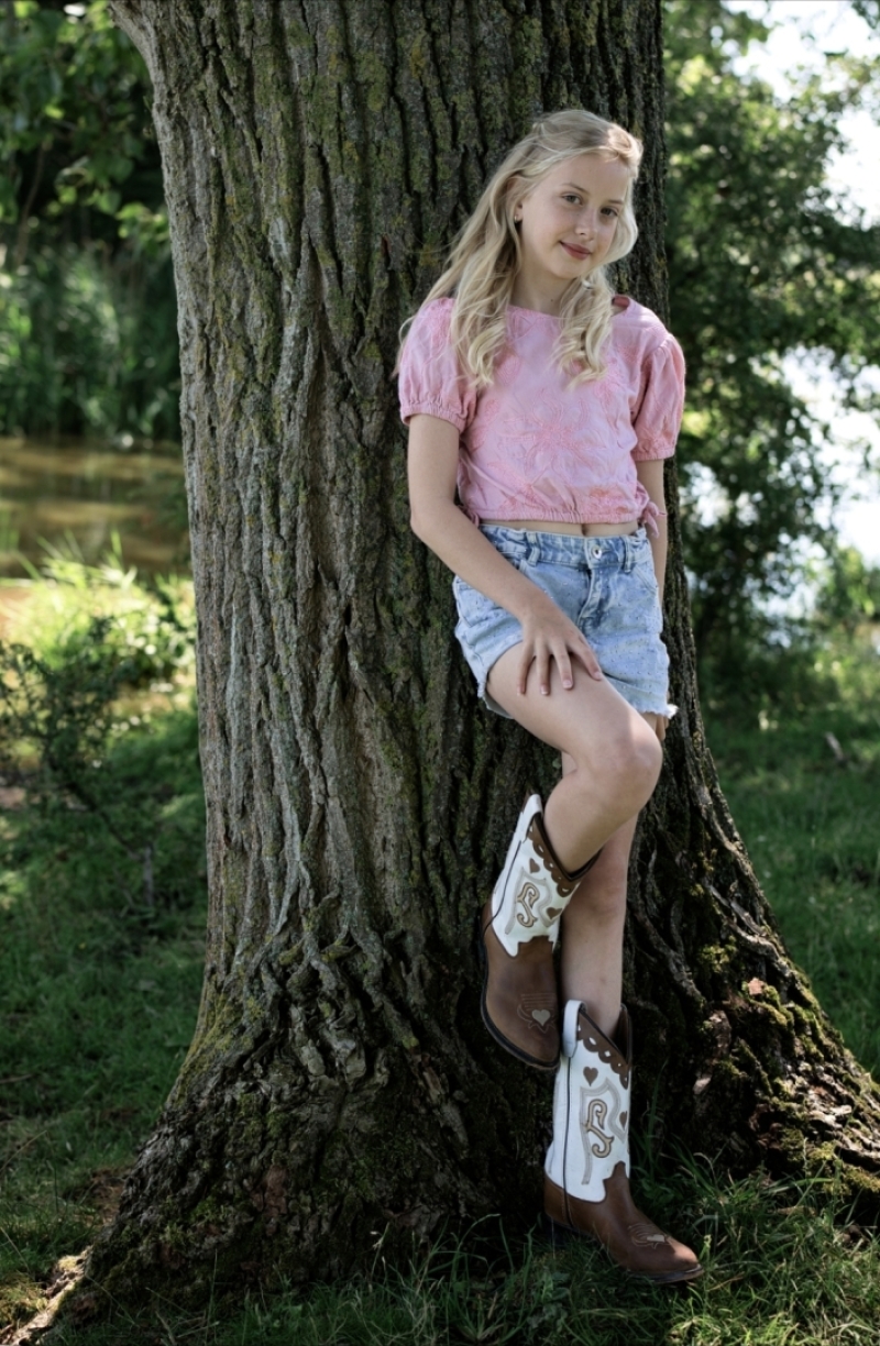 ZAZA Casting model ID: 27351