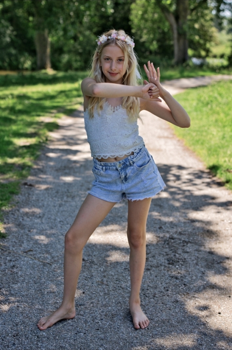 ZAZA Casting model ID: 27351
