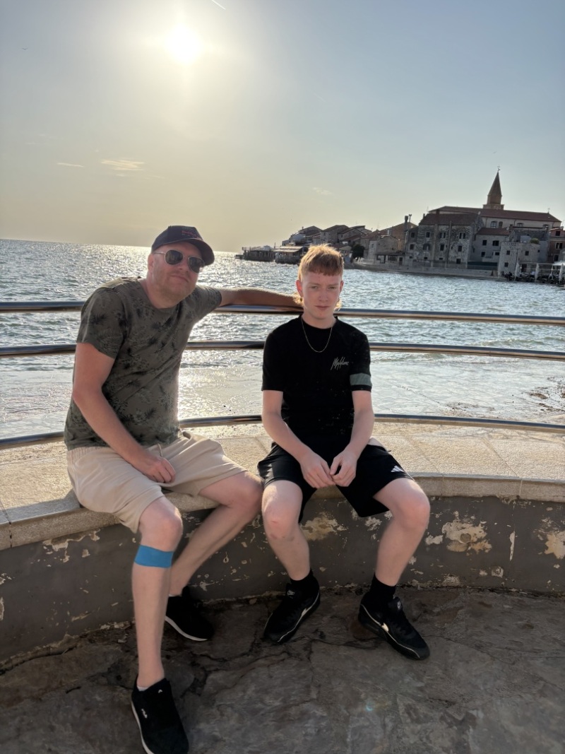 ZAZA Casting familie ID: 111