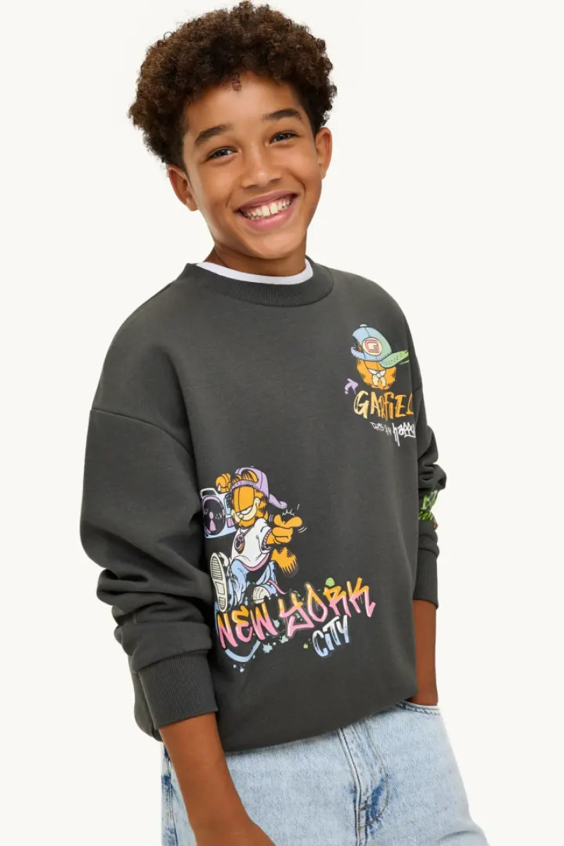 ZAZA Casting model ID: 26081
