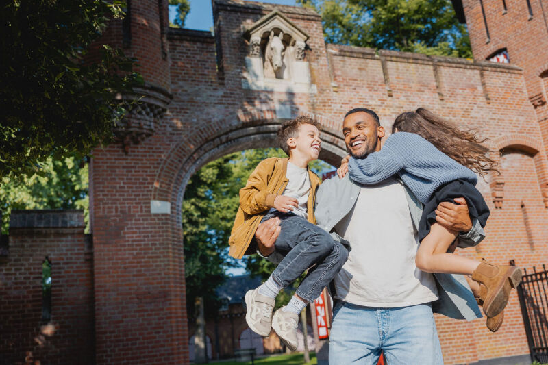 ZAZA Casting familie ID: 2046