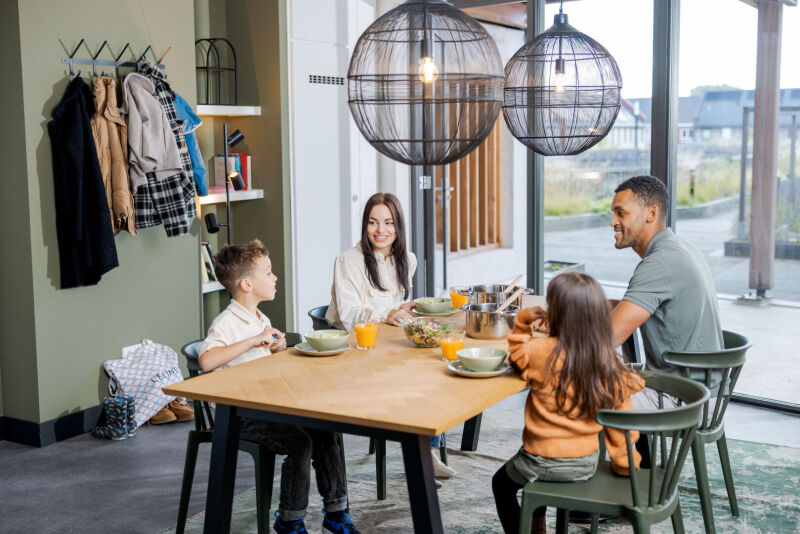 ZAZA Casting familie ID: 2046