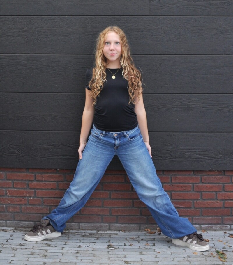 ZAZA Casting model ID: 28483