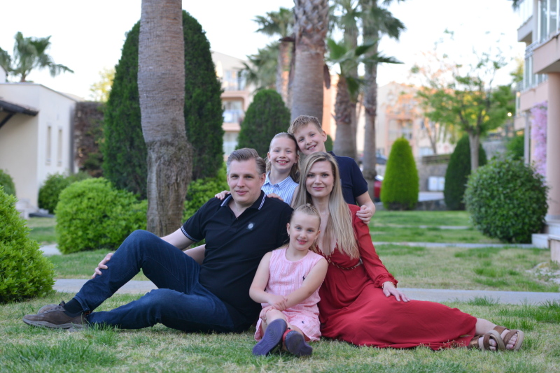 ZAZA Casting familie ID: 2052